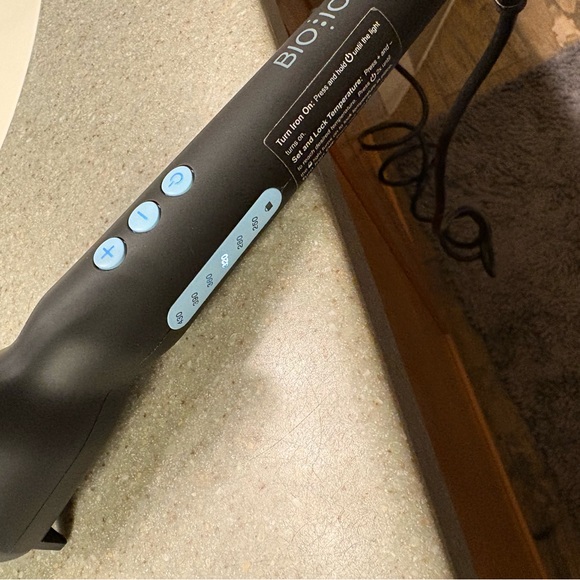 Bio Ionic Black Long Barrel Styler - Picture 4 of 4
